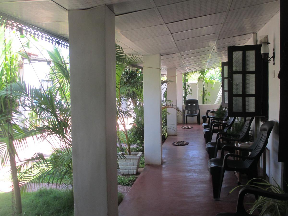 Uppuveli Beach House 亭可马里 外观 照片